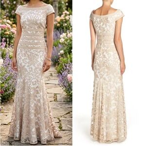 TADASHI SHOJI Textured Lace Mermaid Gown size 10